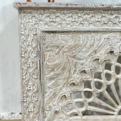Indian Handmade Carved Solid Hard Wood Oriental Style Console Hall Table Indian Handmade Carved Solid Hard Wood Oriental Style Console Hall Table