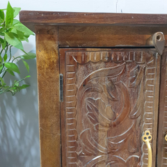 Indian Antique Tribal Hand Carved Wooden Sideboard Honey Color 120x40x75CM Indian Antique Tribal Hand Carved Wooden Sideboard Honey Color 120x40x75CM