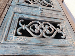 Indian Antiques Hand carved two Door Cabinet Sideboard Turquoise 117x48x92cm Indian Antiques Hand carved two Door Cabinet Sideboard Turquoise 117x48x92cm