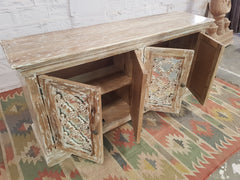 French Arched Hand Carved Wooden Buffet Sideboard White Wash 160X40X80CM French Arched Hand Carved Wooden Buffet Sideboard White Wash 160X40X80CM