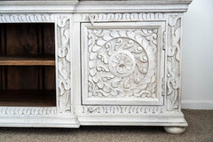 The Gileteen Solid Wood TV Unit for Living Room in All White The Gileteen Solid Wood TV Unit for Living Room in All White