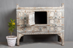 Hand carved Furniture Antique Solid Wood Damchiya Dowry with Drawer in White Hand carved Furniture Antique Solid Wood Damchiya Dowry with Drawer in White