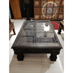 Antique Indian Old Door Brass Work Solid Wood Coffee Table C12 Antique Indian Old Door Brass Work Solid Wood Coffee Table C12