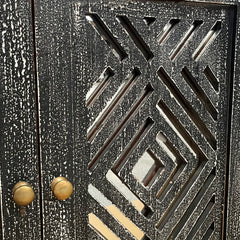 Handcrafted Indian Furniture Carved Solid Hard Wood 2 Mirror Doors Cabinet Black 81x31x75cm Handcrafted Indian Furniture Carved Solid Hard Wood 2 Mirror Doors Cabinet Black 81x31x75cm