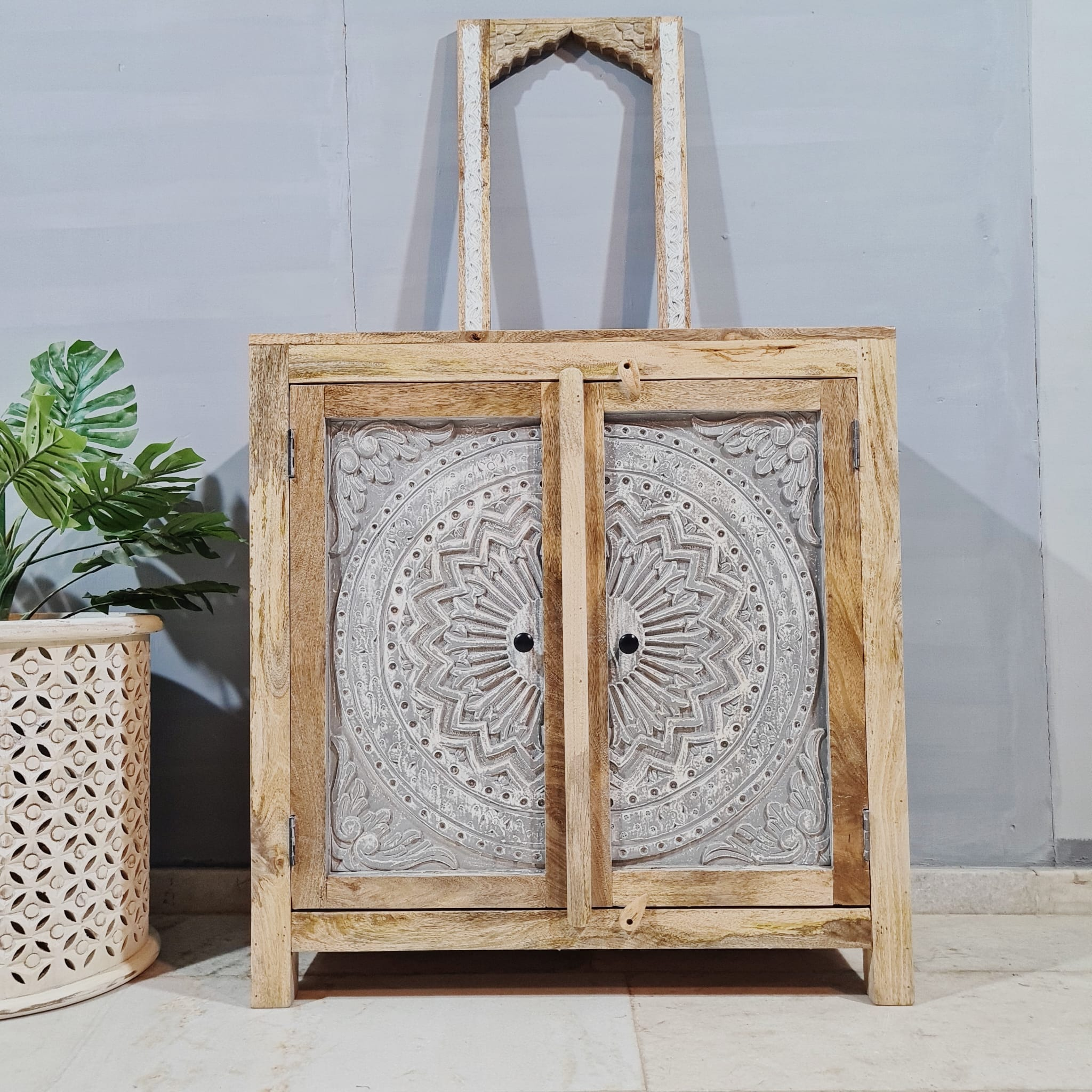 Handmade Carved Indian Furniture Solid Hard Wood Cabinet Floral Pattern Grey 90x45x90cm  -   Handmade Carved Indian Furniture Solid Hard Wood Cabinet Floral Pattern Grey 90x45x90cm  -