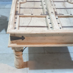 Hand Carved Vintage Door Style Solid Wood Coffee Table 143X83X48 Cm Bleach Hand Carved Vintage Door Style Solid Wood Coffee Table 143X83X48 Cm Bleach