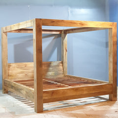 Handmade Classic Solid Sheesham Wood Poster King Size Bed Handmade Classic Solid Sheesham Wood Poster King Size Bed