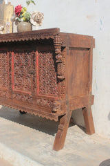 Handmade Indian Furniture Wooden Damchiya Sideboard 124x71x106xCm Handmade Indian Furniture Wooden Damchiya Sideboard 124x71x106xCm