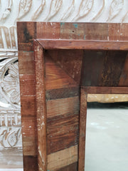 Handcrafted Indian Furniture Carved Wooden Mirror Frame Brown 90x5x90Cm Handcrafted Indian Furniture Carved Wooden Mirror Frame Brown 90x5x90Cm