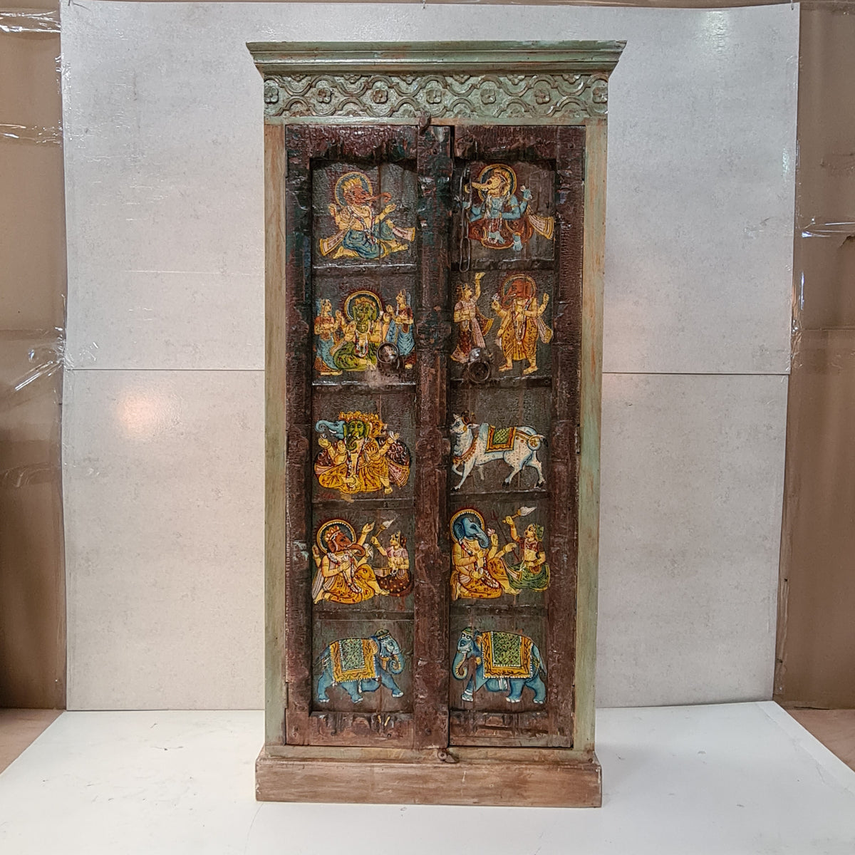 Reclaimed Handcrafted Indian Furniture Carved Solid Hard Wood Cabinet Almirah 90x40x180Cm