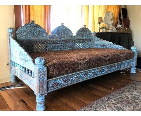 Mughal Garden Hand Carved Daybed , Blue Percentage Finish