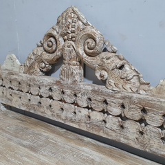 Antique Indian Hand Carved Mehrab Solid Wooden 3 Seater Daybed 155x50x125