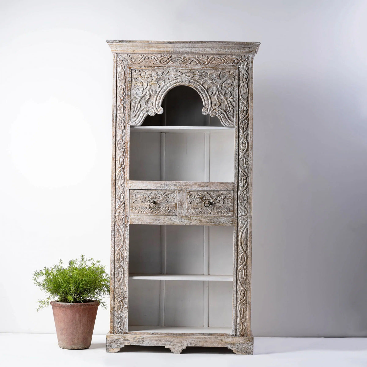 Rajasthan Handmade Indian Furniture Wooden Carved Whitewash Bookshelf