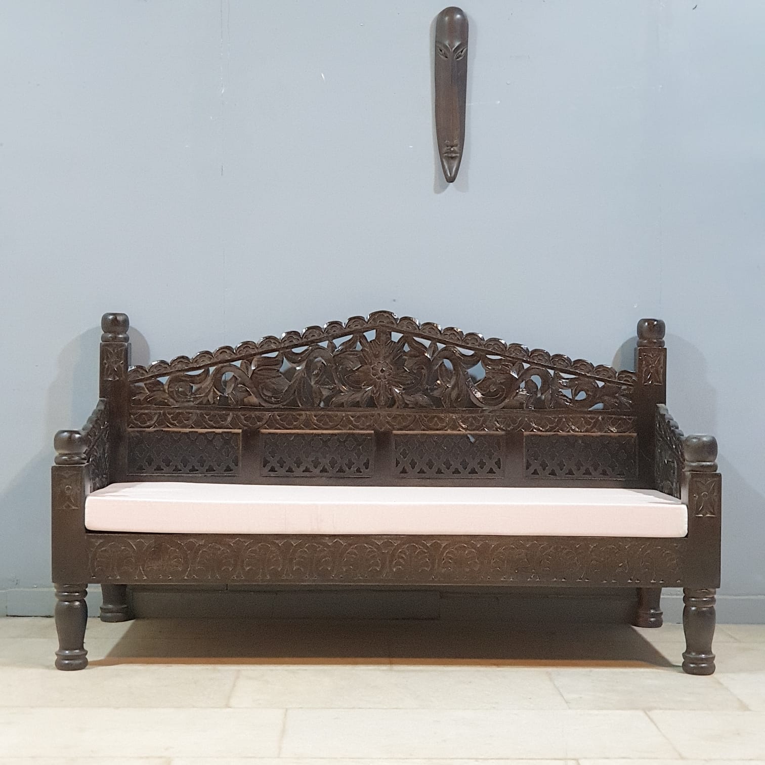 Hand carved Indian solid mango wood daybed 155cm