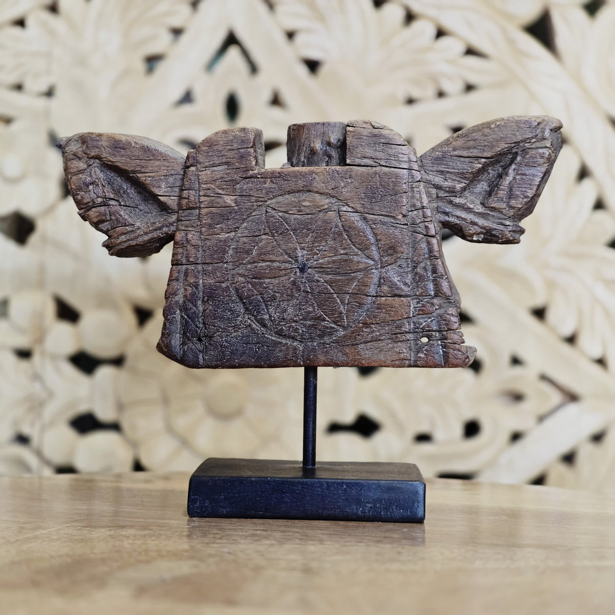 Indian Handcrafted Wooden Home Decor Showpiece 409