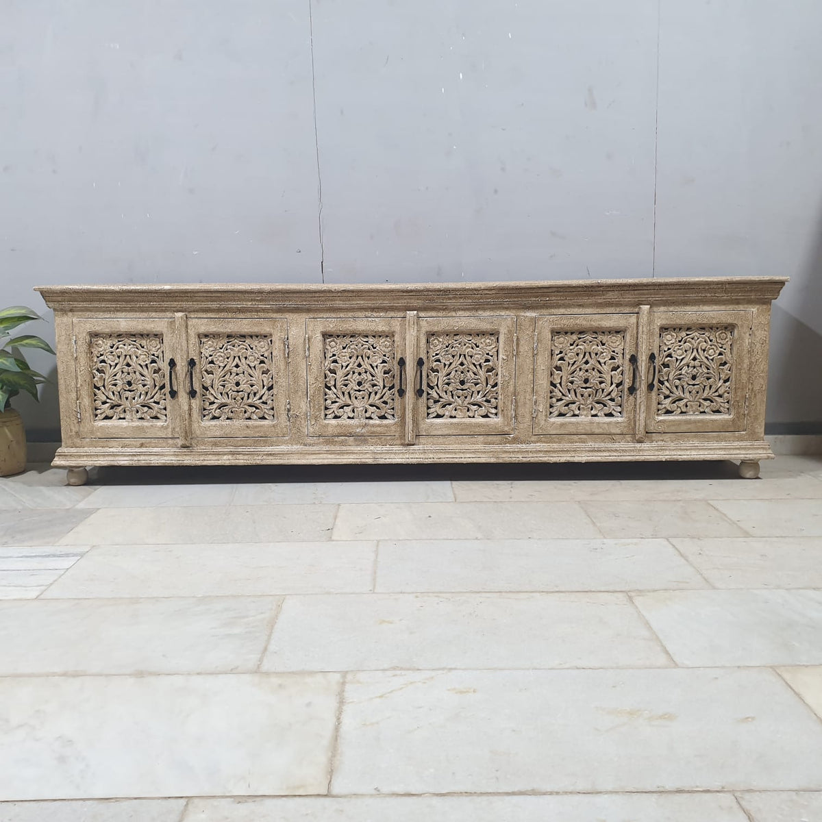 Hand Carved Solid Wood 4 Door TV Unit 52