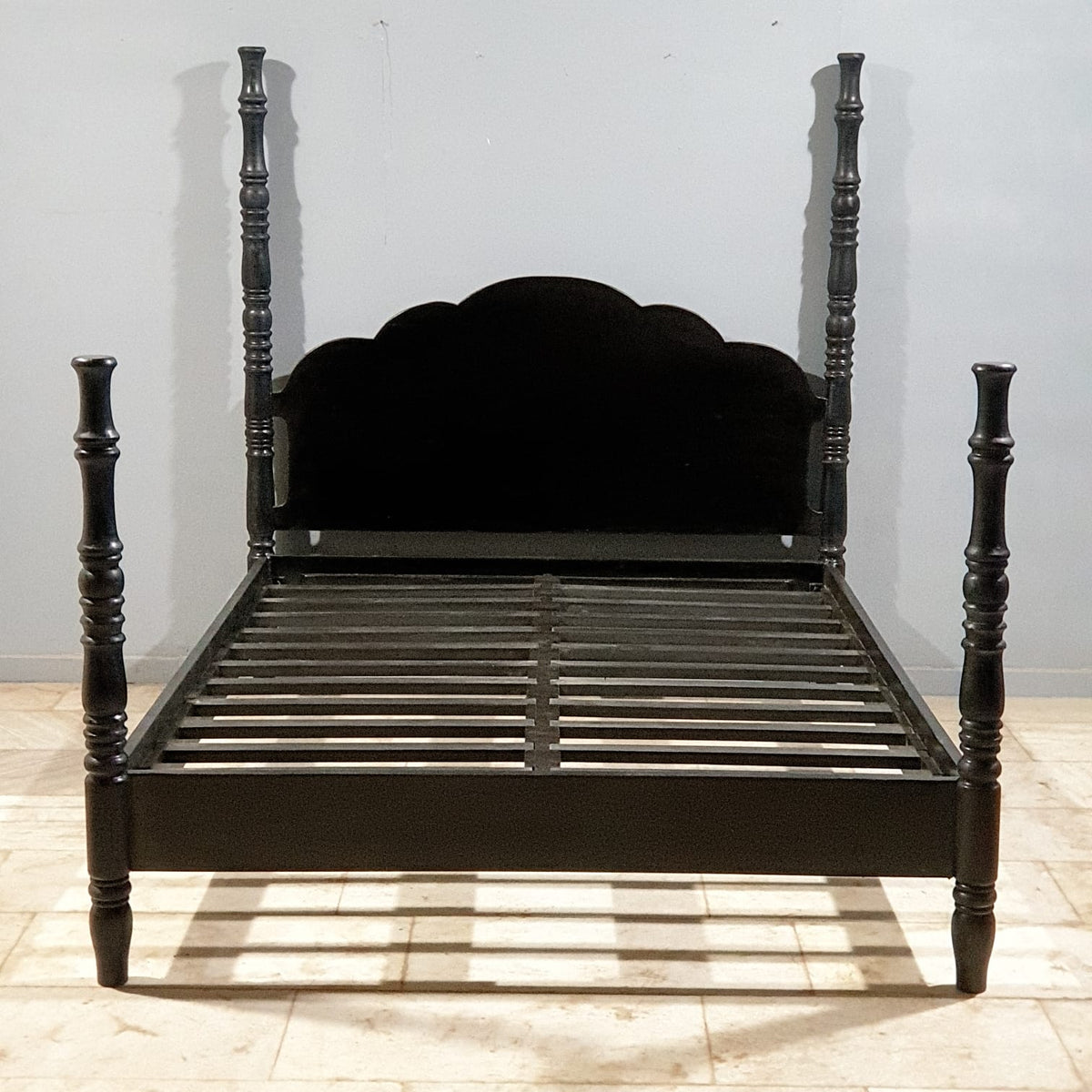 Colonial Handmade Carved Solid Wood 4 Post King Size Bed 179