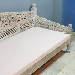 Mughal Garden Hand Carved Balinese Daybed Whitewash 206X90X87 cm