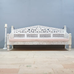 Mughal Garden Hand Carved Balinese Daybed Whitewash 206X90X87 cm