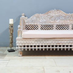 Mughal Garden Hand Carved Balinese Daybed Whitewash 160X95X90 cm