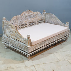 Mughal Garden Hand Carved Balinese Daybed Whitewash 160X95X90 cm