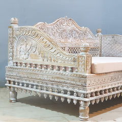 Mughal Garden Hand Carved Balinese Daybed Whitewash 160X95X90 cm
