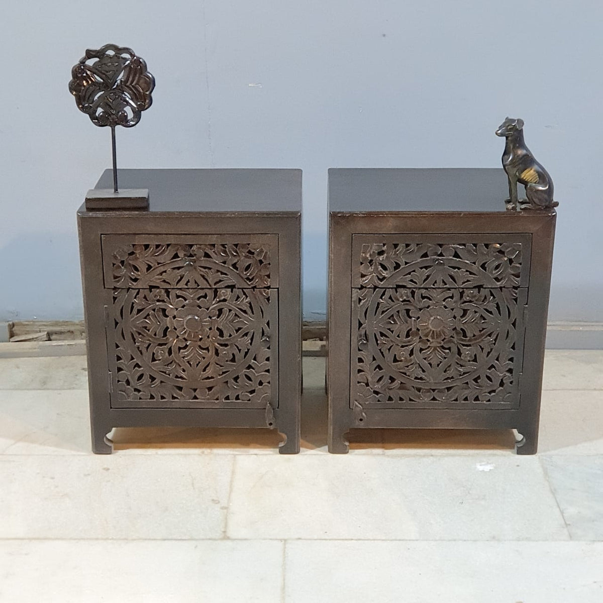Indian Hand Carved Solid Wood Bedside Table (Set of 2) 50x40x60 cm