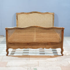 Rattan Elegance Series Hand Carved Solid Wood Queen Bed 183