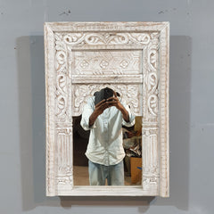 Mehrab Hand Carved Solid Wooden Mirror Frame White 50x7x70 cm
