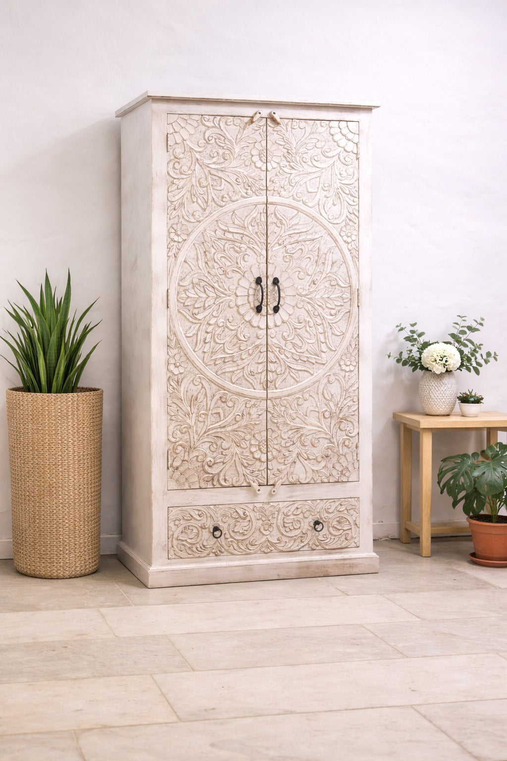 Hand Carved Solid Wood Wardrobe Cabinet 90x40x180 cm