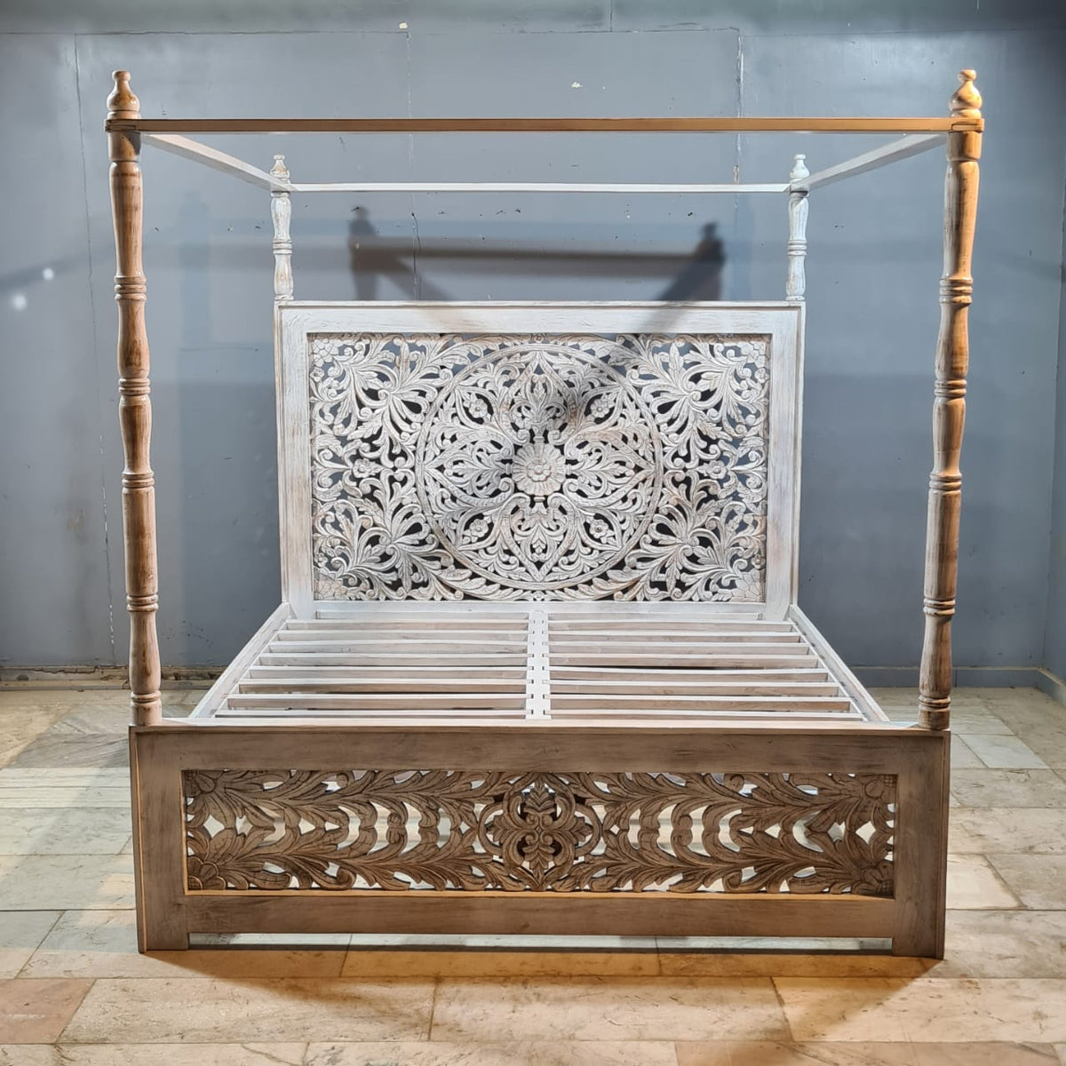 Indian Handmade Carved Solid Hard Wood King Sized Bed Frame With 4 Posters