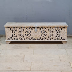 Handcrafted Whitewashed Carved Wooden Storage Chest – Solid Wood Blanket Box with Floral Carving
