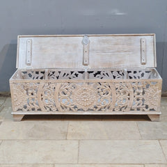 Handcrafted Whitewashed Carved Wooden Storage Chest – Solid Wood Blanket Box with Floral Carving