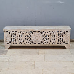 Handcrafted Whitewashed Carved Wooden Storage Chest – Solid Wood Blanket Box with Floral Carving