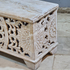 Handcrafted Whitewashed Carved Wooden Storage Chest – Solid Wood Blanket Box with Floral Carving