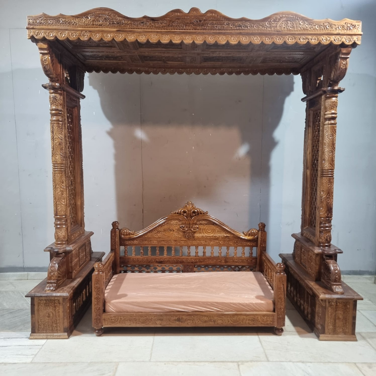 Maharaja Indian Traditional Hand Carved Solid Wood Swing 4