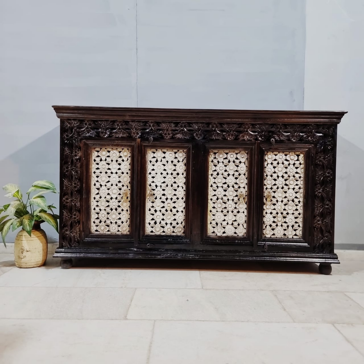 Hand Carved Solid Wood Buffet Sideboard C43