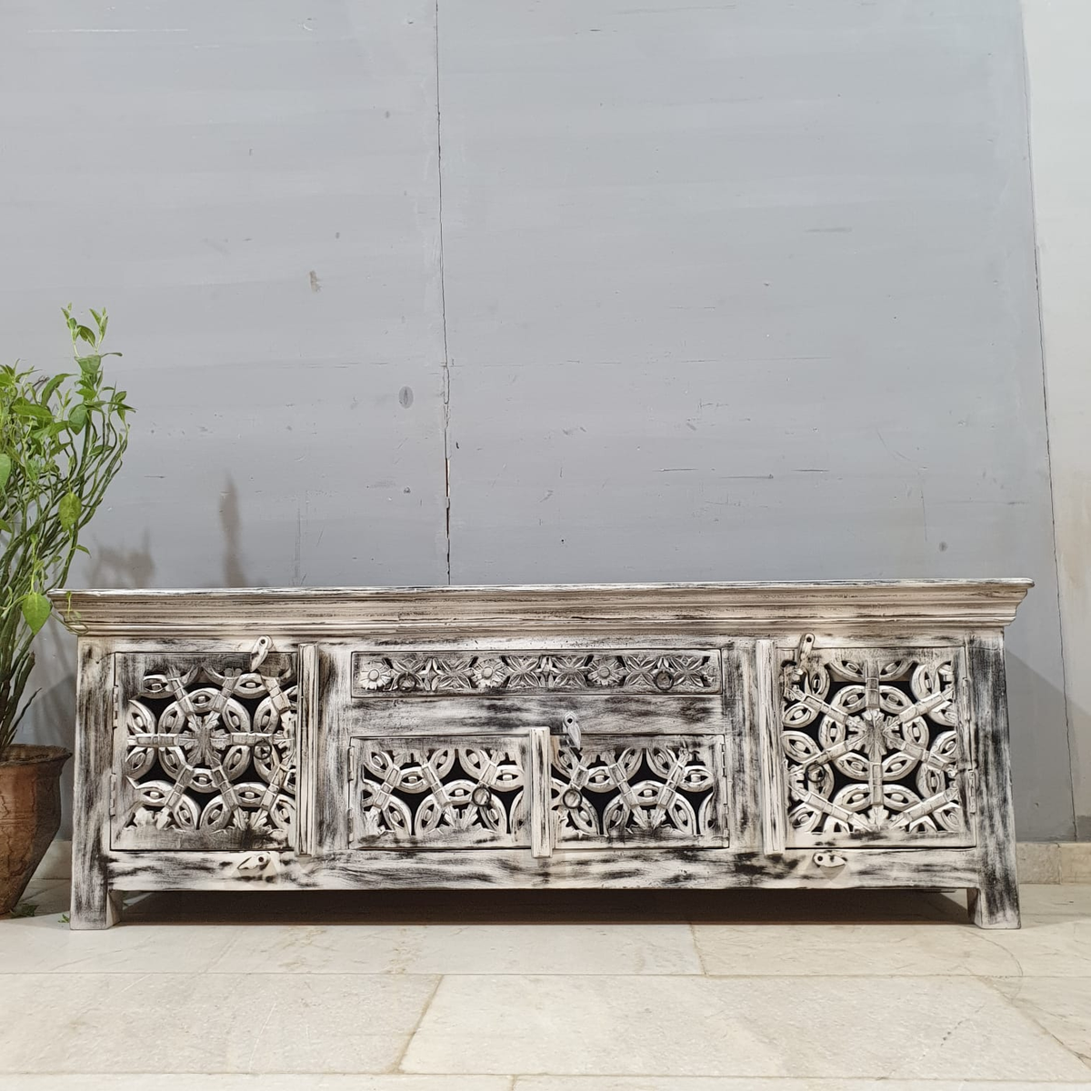 Hand Carved Solid Mango Wood TV Unit Grey & Whitewash 57