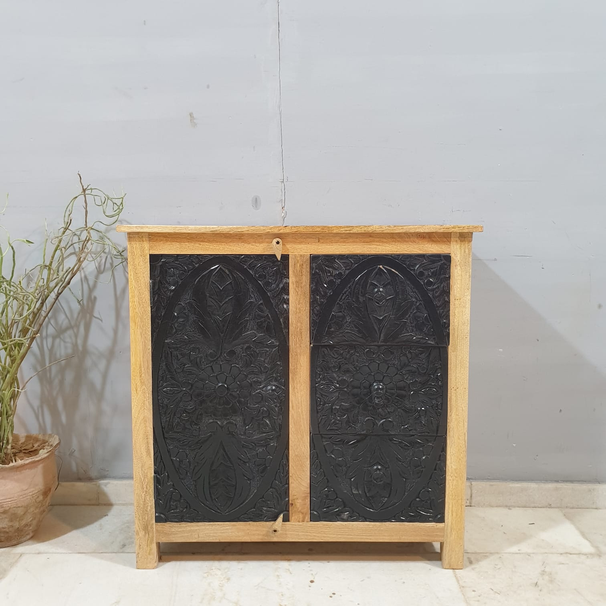 Indian Hand Carved Mango Wood Cabinet Vanity D113