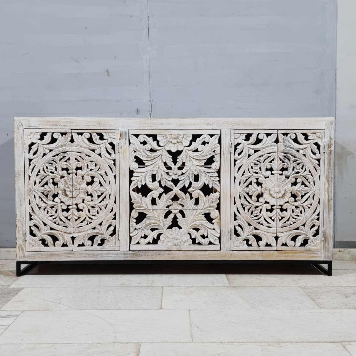 Indian Hand Carved Solid Wood Sideboard Buffet C56