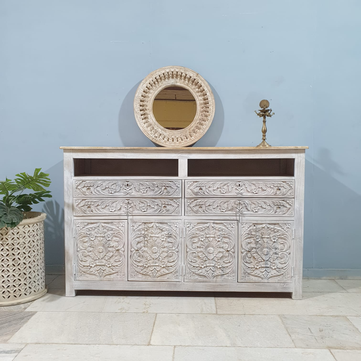 Hand Carved Solid Wooden 4 Drawers and 4 Doors Sideboard Buffet C59