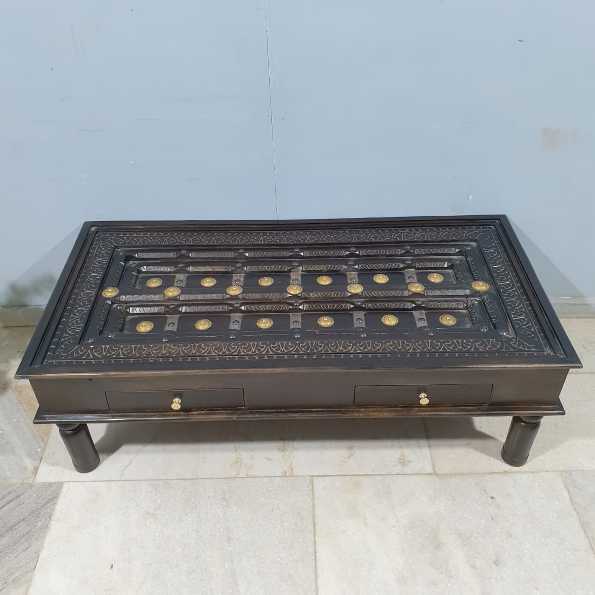 Handmade Indian Furniture Solid Mango Wood Carved Coffee Table With 2 Drawers Brass Work