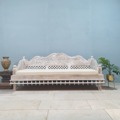 Handmade Indian Furniture Solid Mango Wood Carved Balinese Daybed Sofa Seat With Mattress