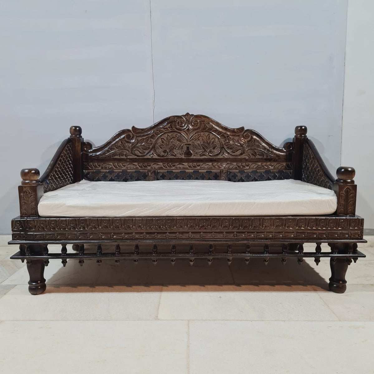 Indian Hand Carved Floral Wooden 3 Seater Daybed 150x80x80cm Brown